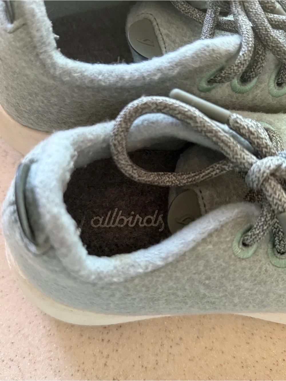 allbirds Women's Light Blue Wool Runners size 8